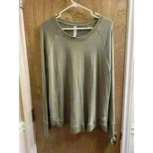 Athleta Mindset Relaxed Fit Sweatshirt Women's Light Olive Green Size 1X Comfy
